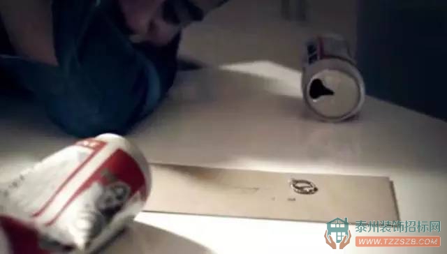 老公喝醉回家，進(jìn)門(mén)喊老婆的名字，卻看見(jiàn)......