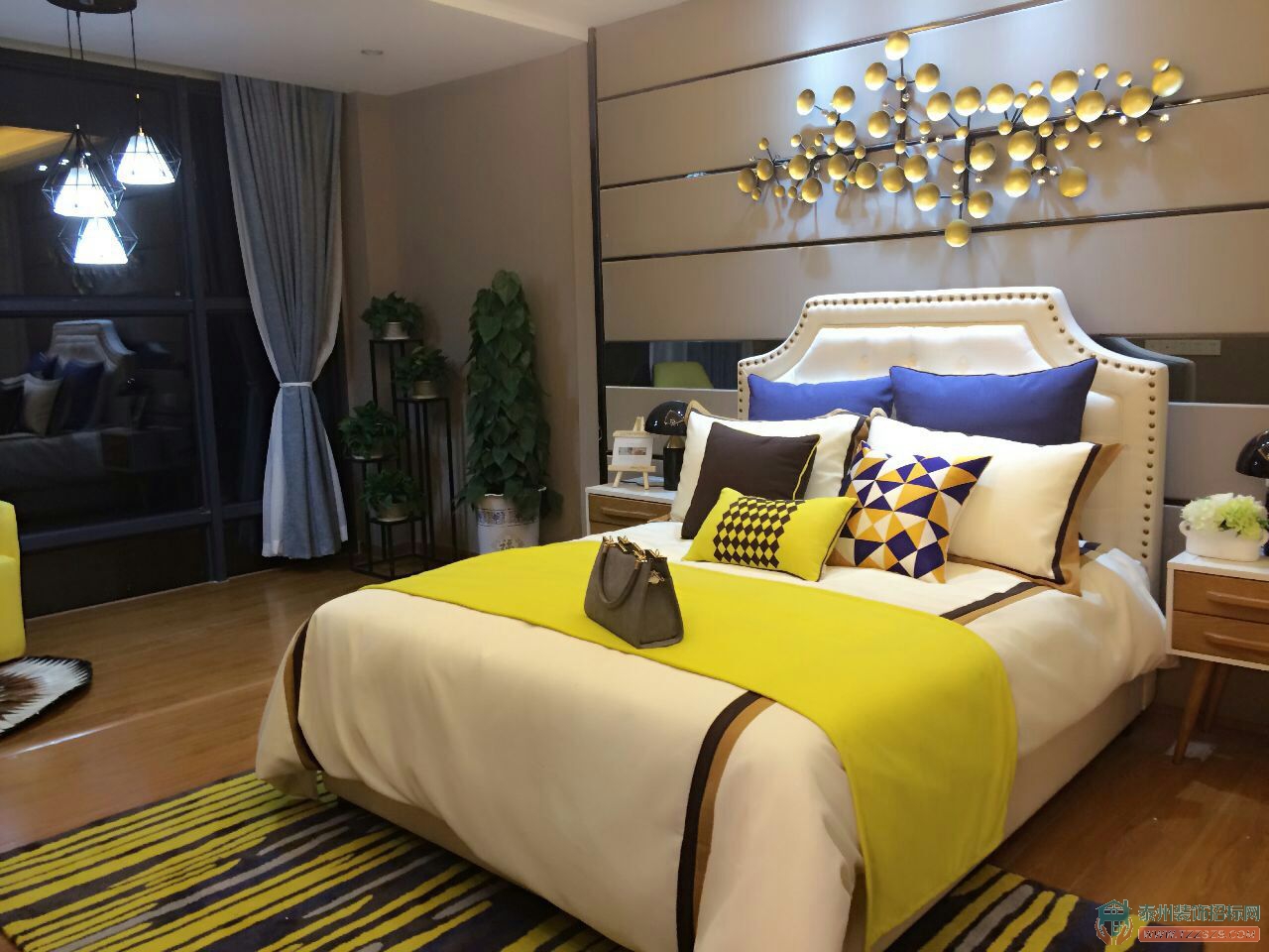 12113512dc02951ef36622.jpg 03164144acf44f4d635768.jpg