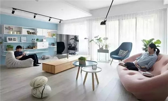 華潤國際125平現(xiàn)代簡約風(fēng)，一個(gè)客廳三個(gè)功能