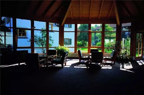 12111800cef49d3c1c9822.jpg h500w329-5a93bb5225eb6.jpg