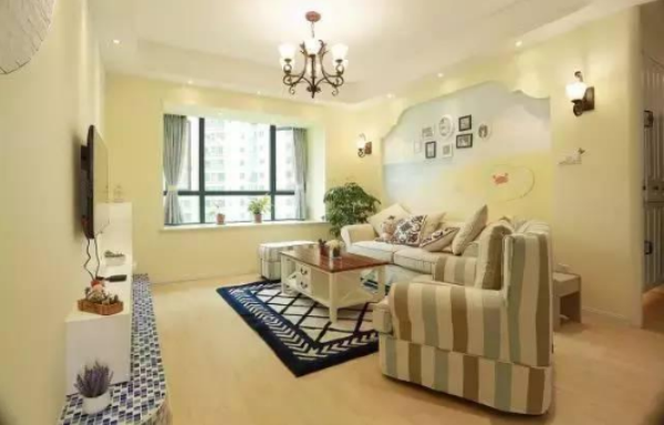 參觀同事的婚房一進(jìn)門愣住了，玄關(guān)太別致了，讓人感覺陶醉