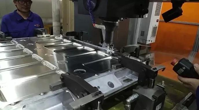 18094206ed7057e8602372.jpg 6.jpg