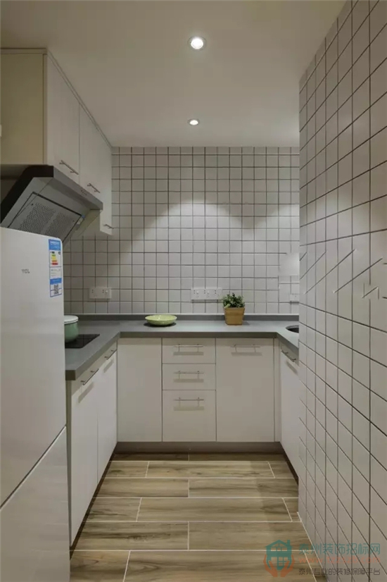 161106259fe854dcdf3407.jpg h550w826-5b349563d2498.jpg