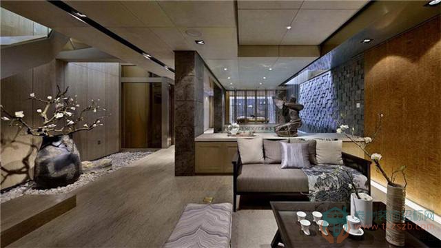 聽(tīng)了老師傅的話(huà)，沒(méi)想到客廳竟然裝出了這樣的效果！