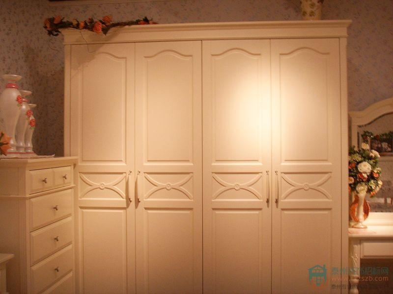 衣柜門為什么會(huì)變形呢？聽老師傅來說說！