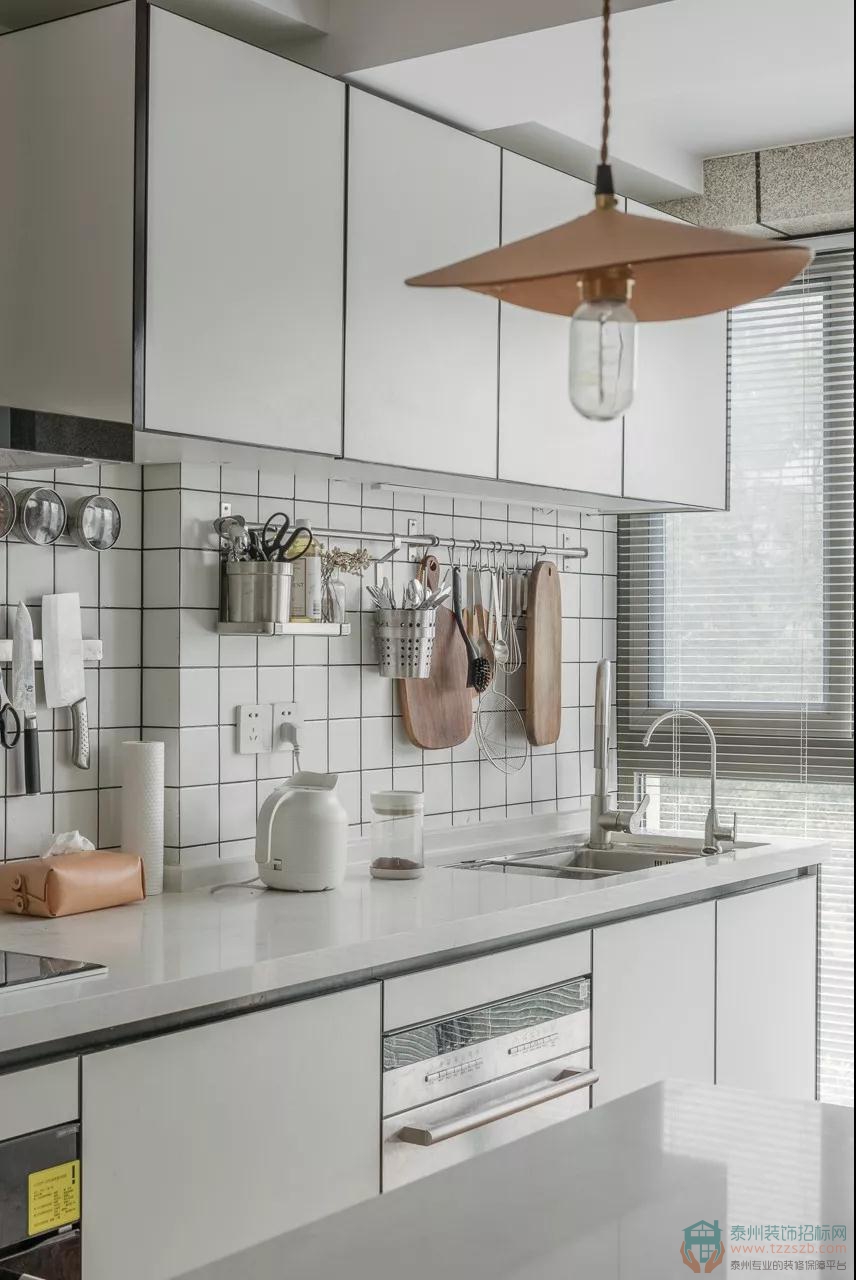 040954079b333bc2c18698.jpg 13.jpg