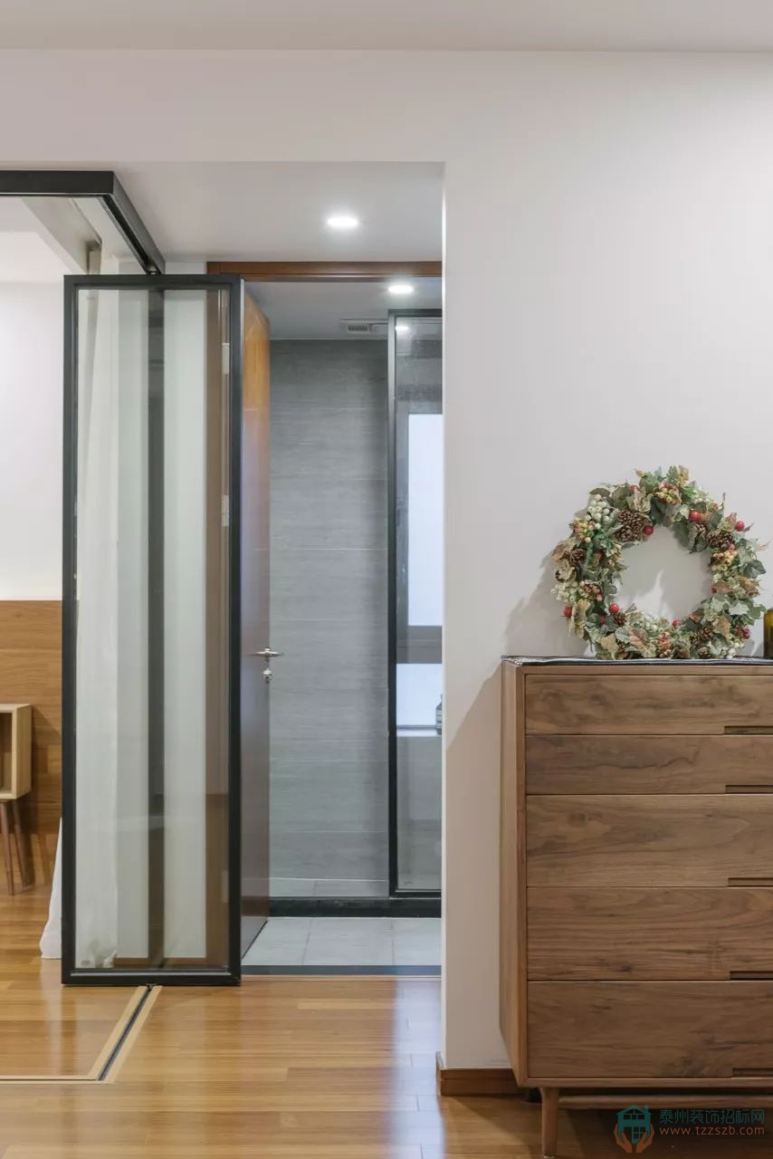 04095457e5117636d13131.jpg 22.jpg