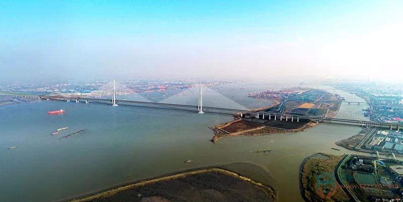 0910061755a04b420d8526.jpg 4.jpg