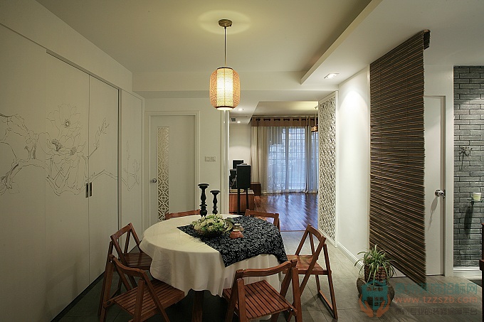 2515123542e19f3d7e6331.jpg 4.jpg