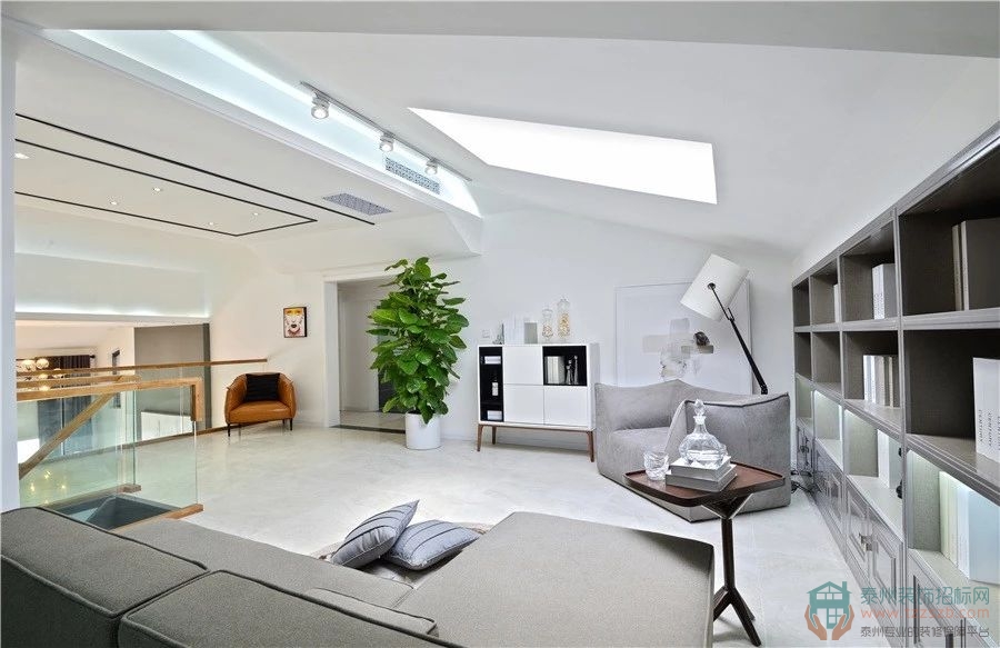 131446468629a024a94869.jpg 9.jpg