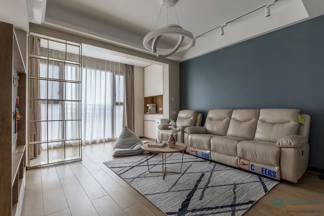 281051017e2d395ec34860.jpg 2.jpg