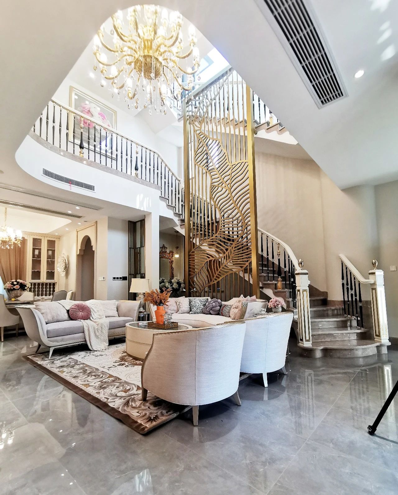 13101358893ba3c4a16702.jpg 2.jpg