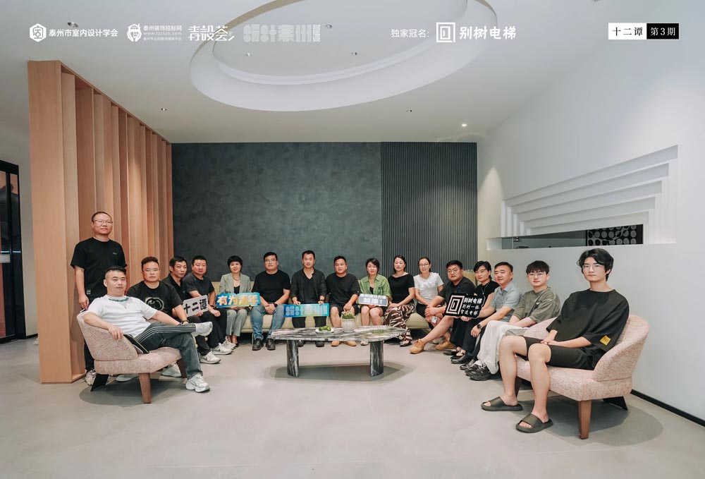 12145832114f2d626e3742.jpg 2.jpg