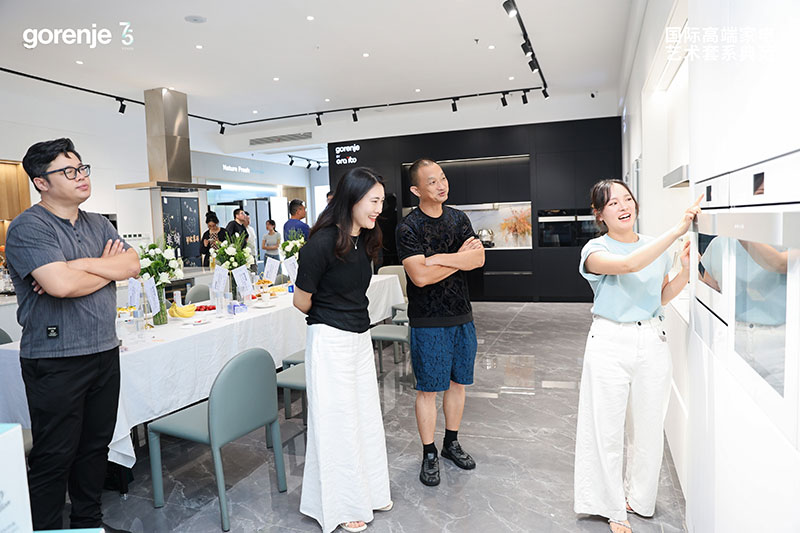 02114241a084a26d712968.jpg 12.jpg